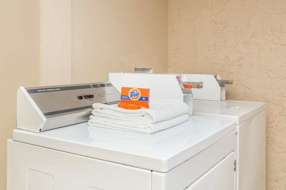 Quality Inn & Suites Altamonte Springs Orlando-North Buitenkant foto